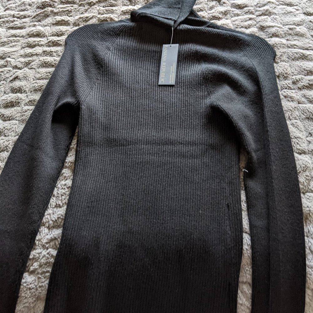 Banana Republic Turtle Neck